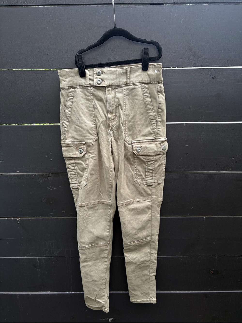 American Eagle Super Stretch Cargo Pants Size 6 Khaki Utility Pants